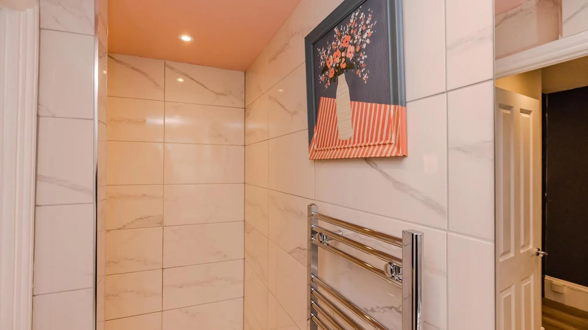Prefect 2 Bedroom Flat With Seaview And Free Parking Brighton 0*,